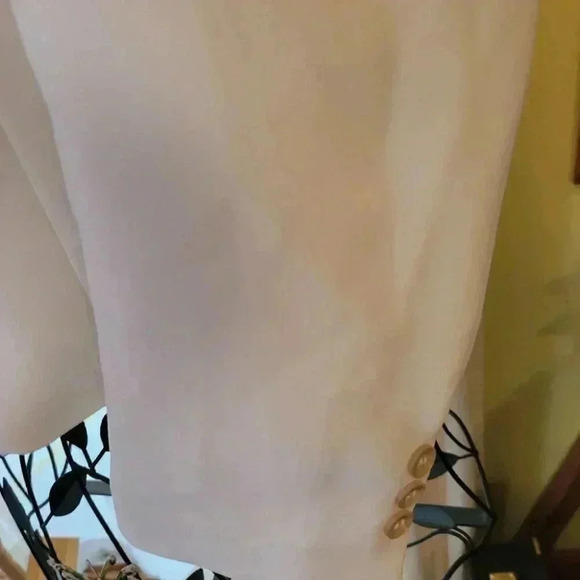 Smart White Summer  Weight Jacket 3 Button Blazer Summer Dining Out - Picture 5 of 7